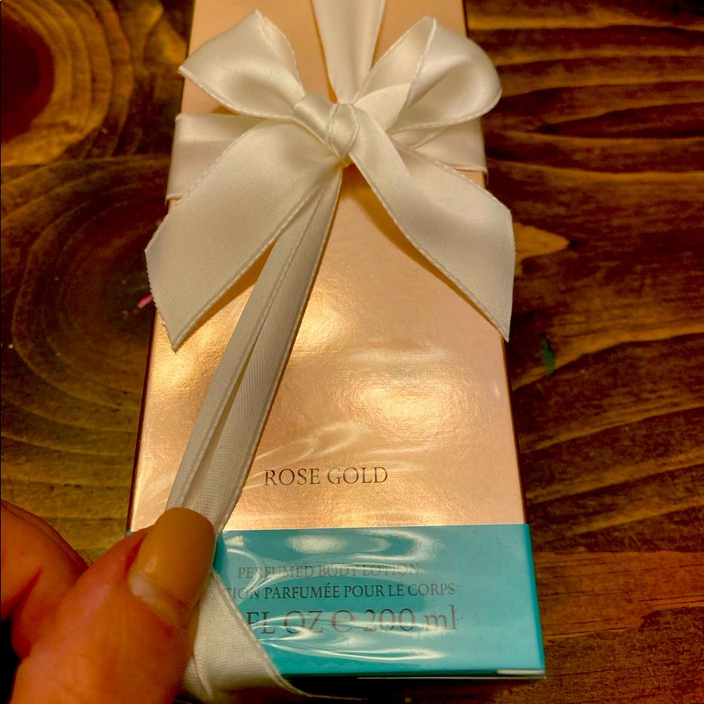 Tiffany Perfumed body lotion Rose Gold